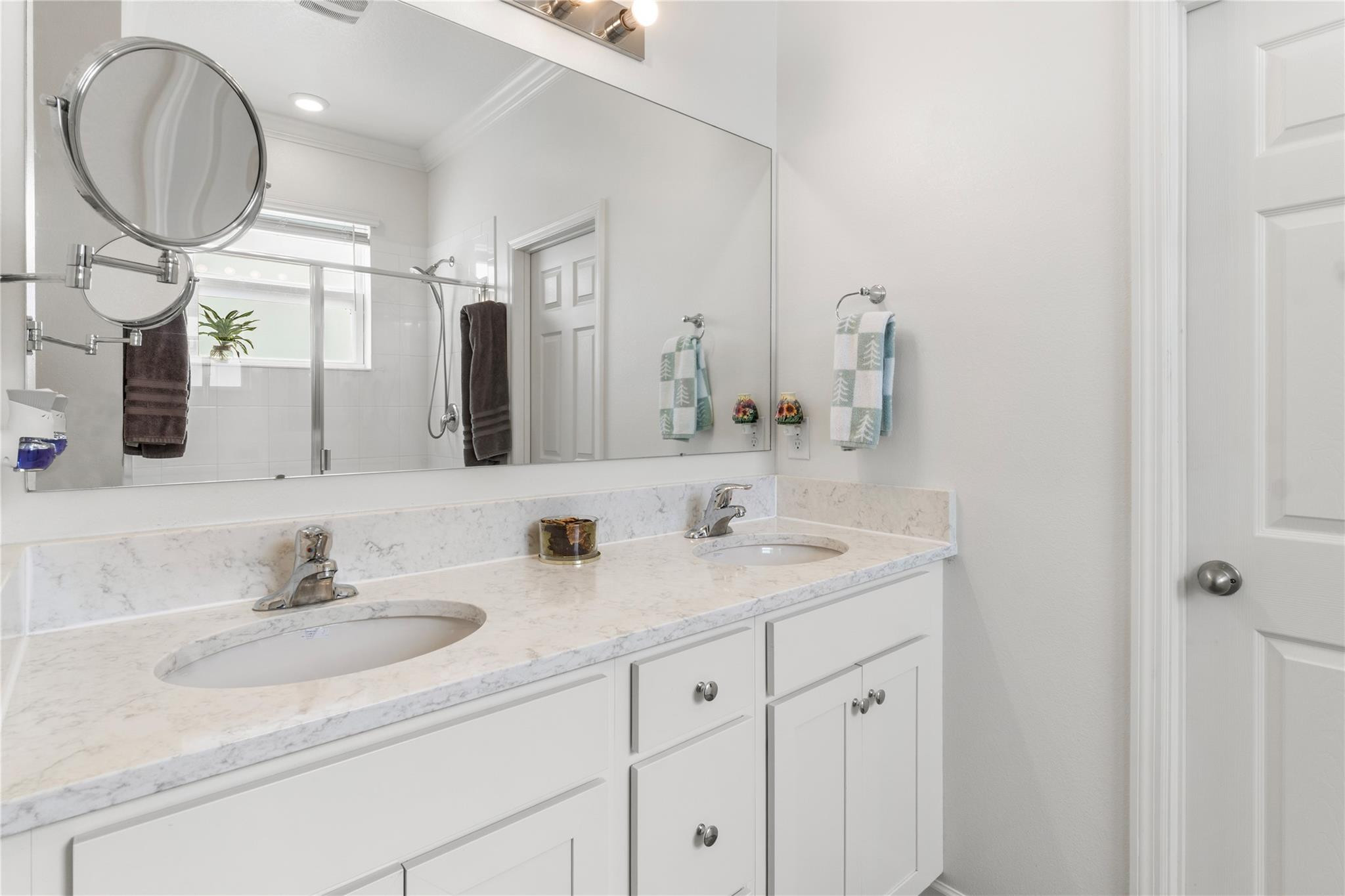 Pointe West East Village, - Residential