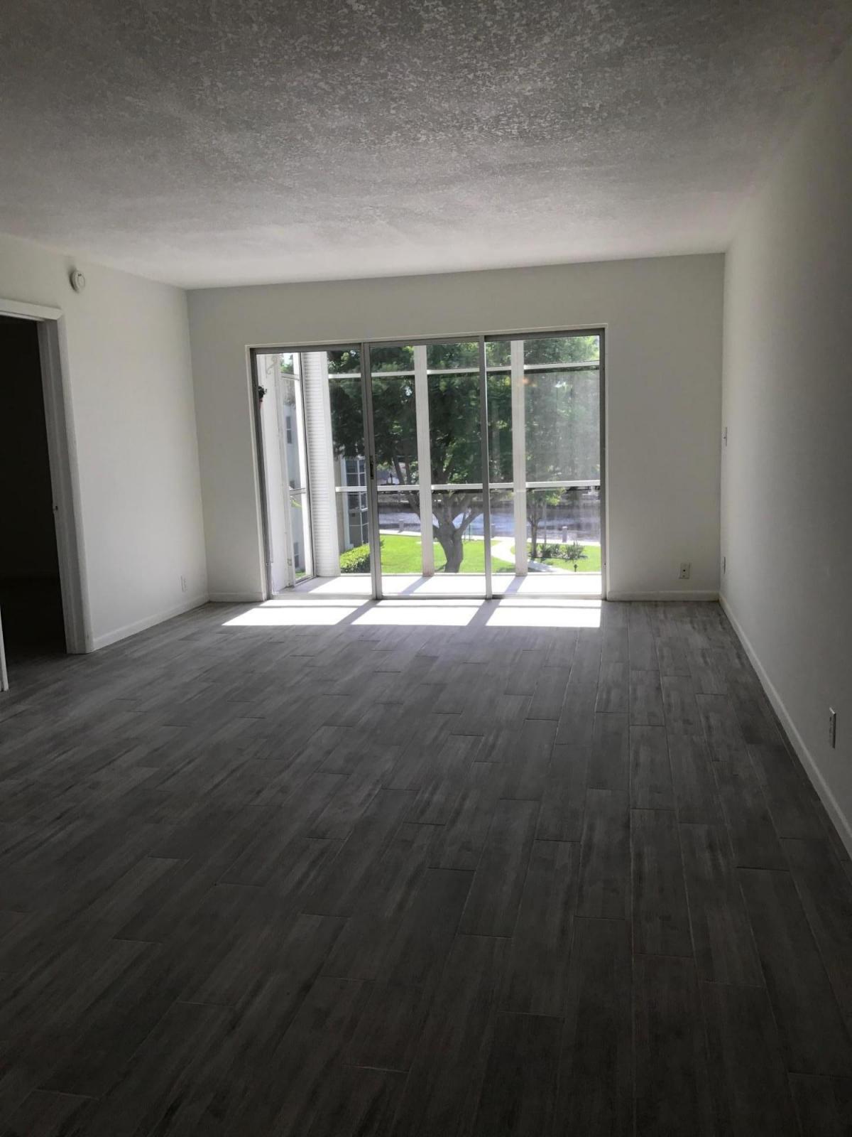 RIVER SHORES CONDO - Residential Lease