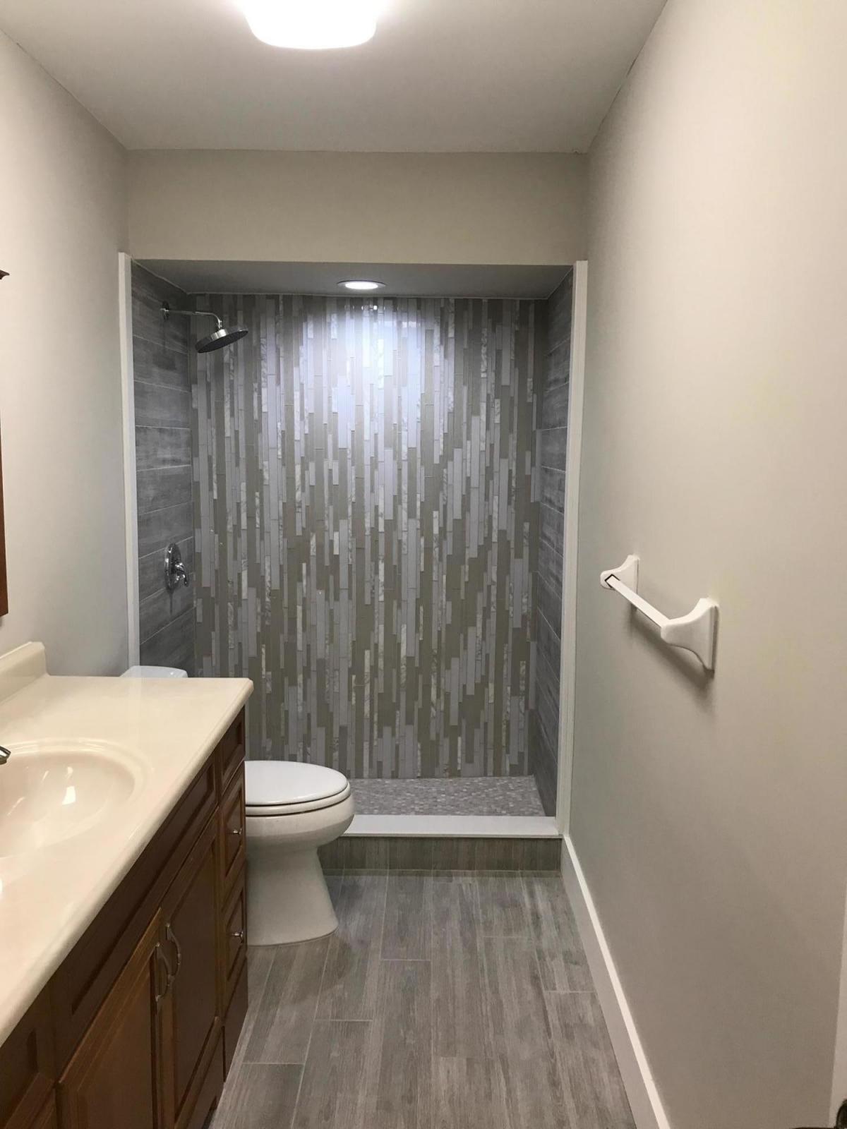 RIVER SHORES CONDO - Residential Lease