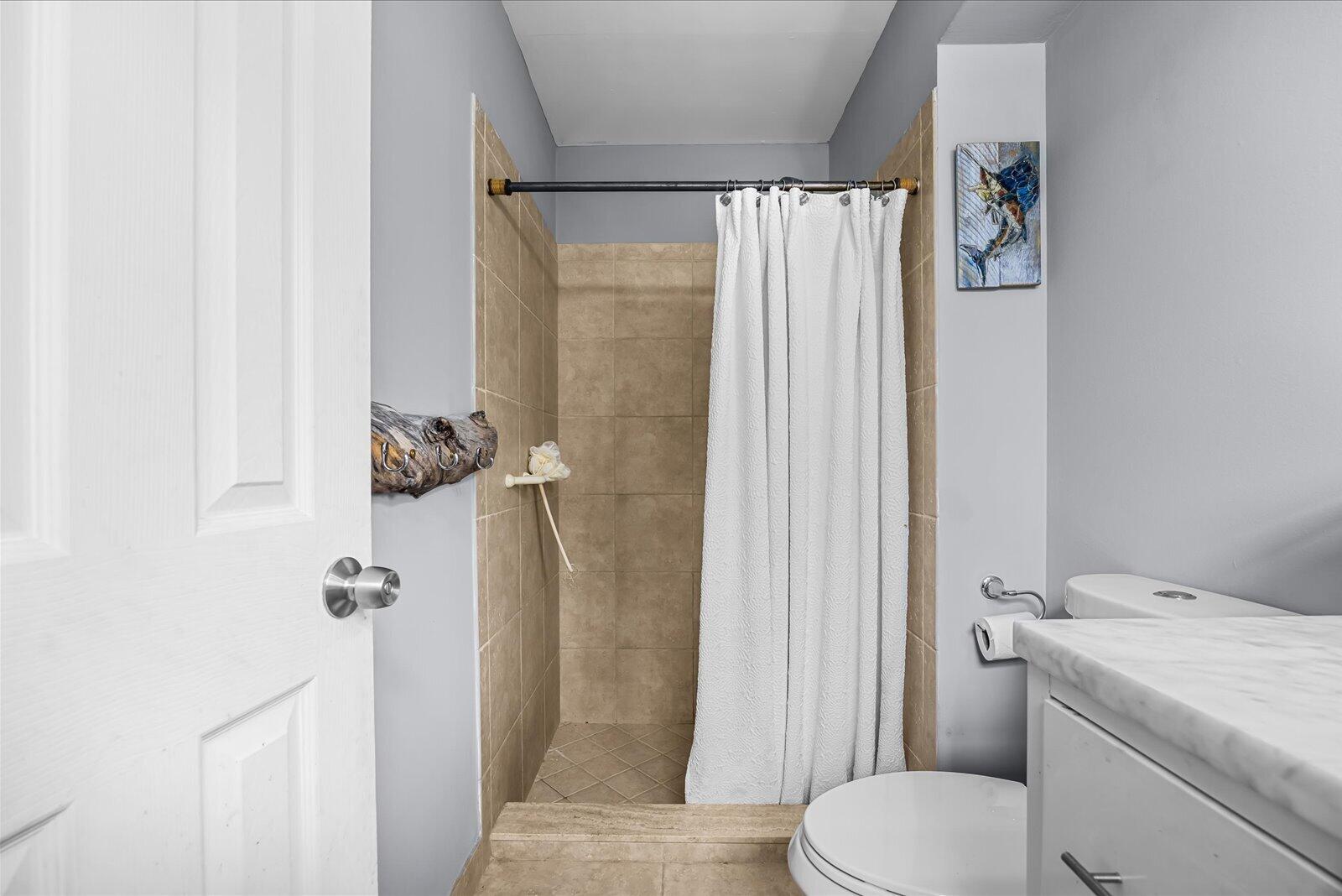 TROPIC VISTA - Residential