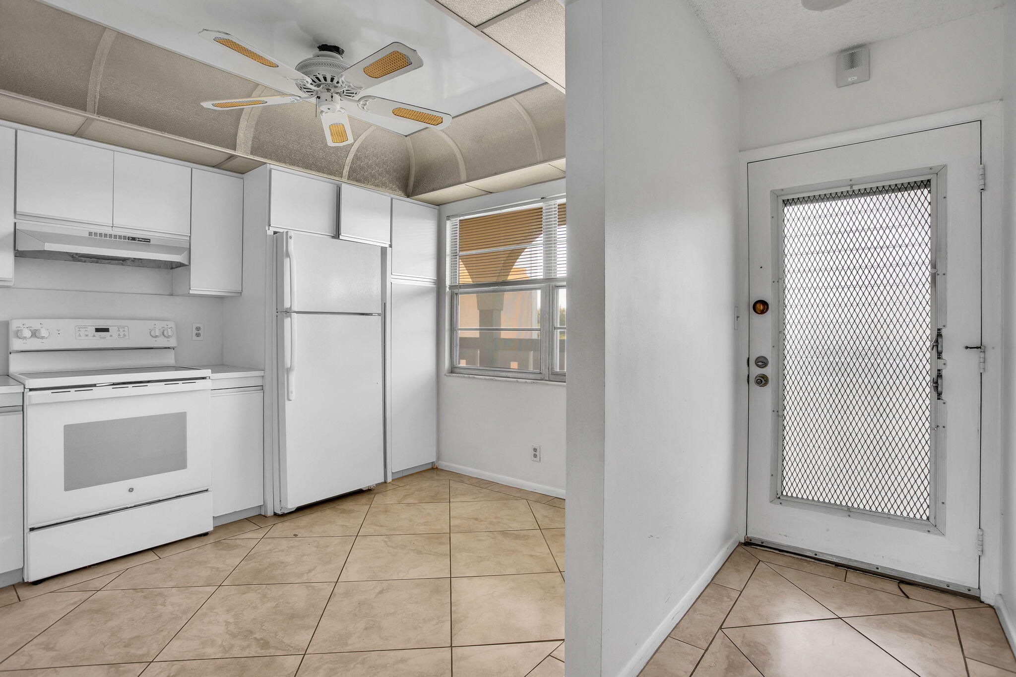 3405 Bimini Lane M4