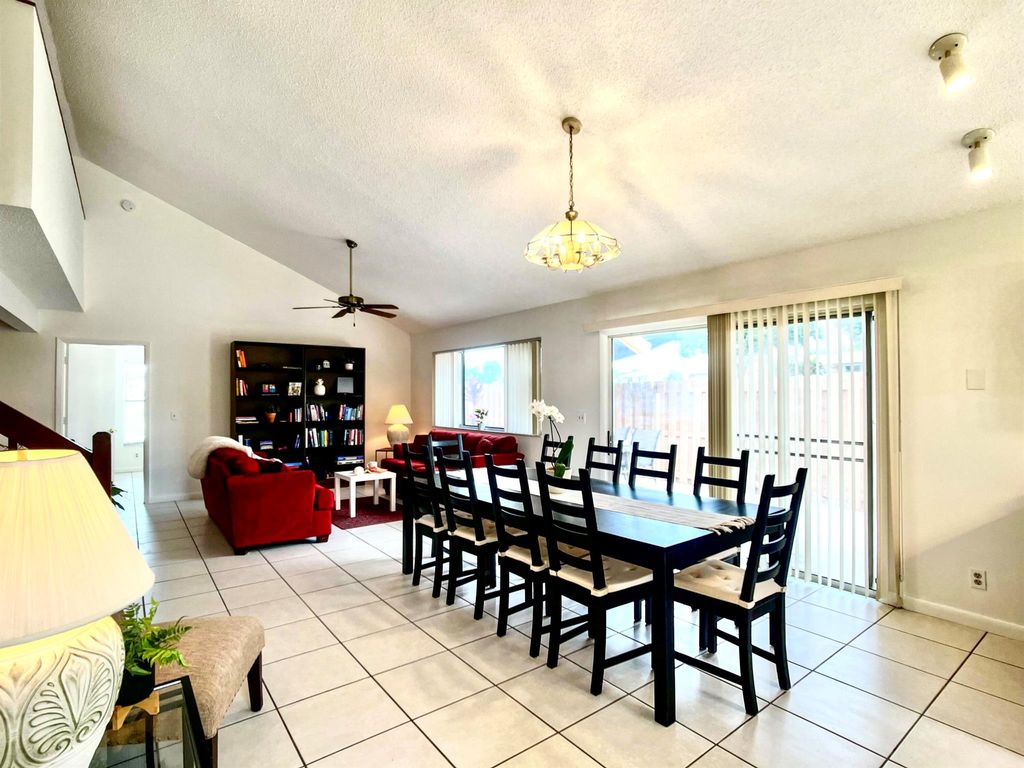 Photo of 102 Maplecrest Circle, Jupiter, FL 33458 (MLS # R11004116)