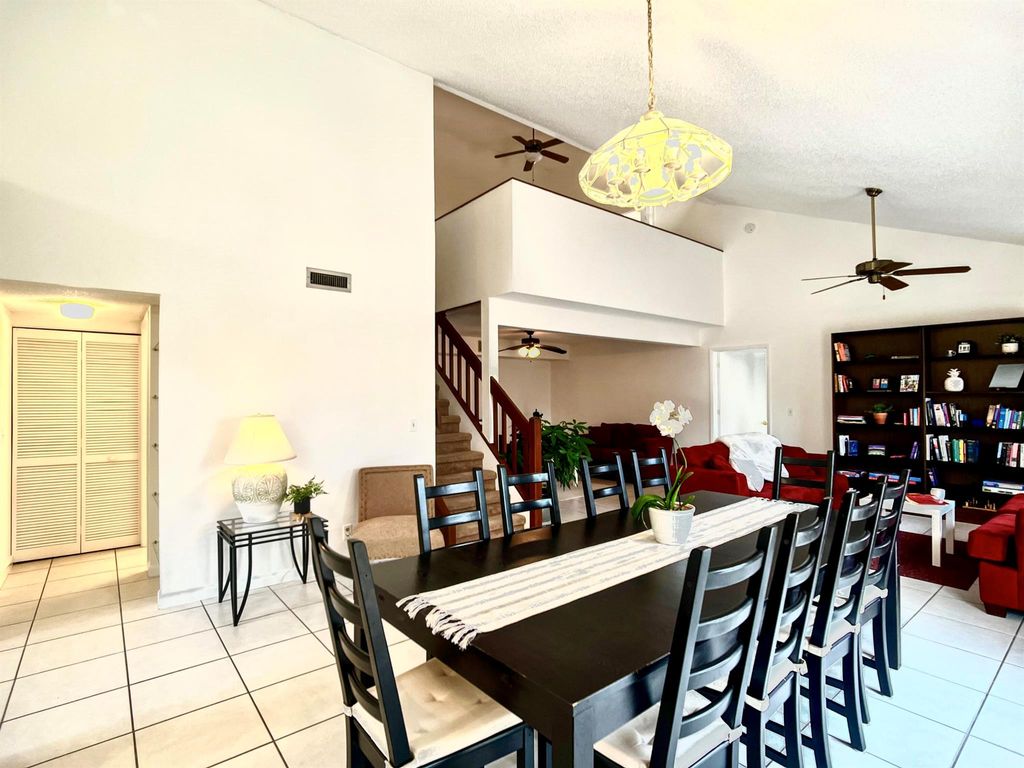 Photo of 102 Maplecrest Circle, Jupiter, FL 33458 (MLS # R11004116)