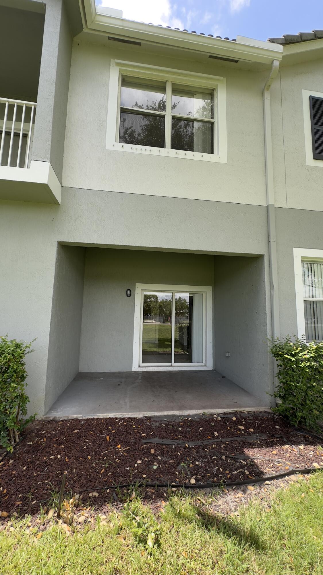 3042 GRANDIFLORA Drive
