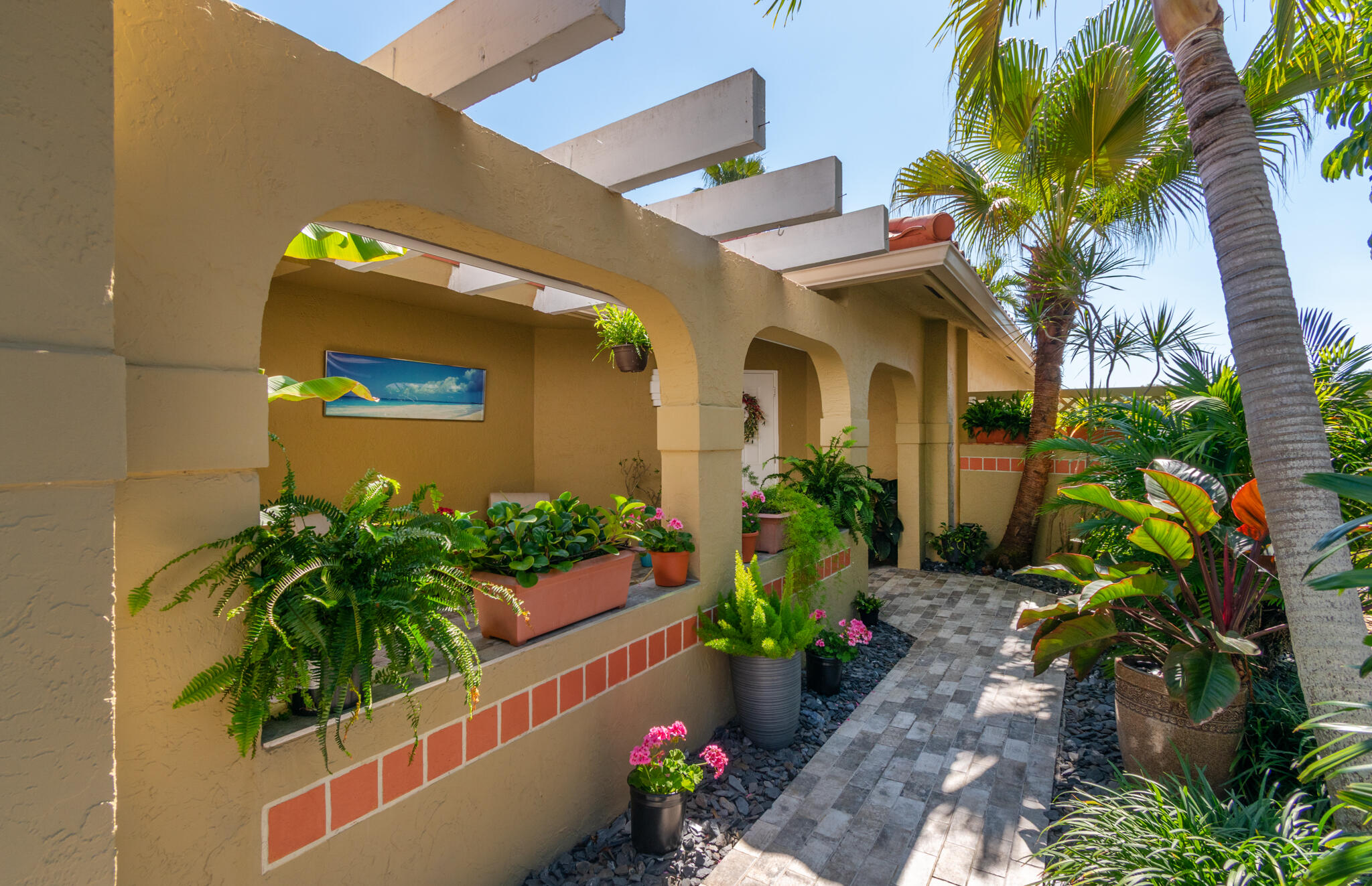 1227 Seagrape Circle