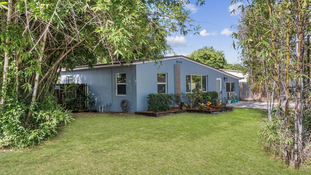 Photo of 3001 French Avenue, Lake Worth, FL 33461 (MLS # R11112178)