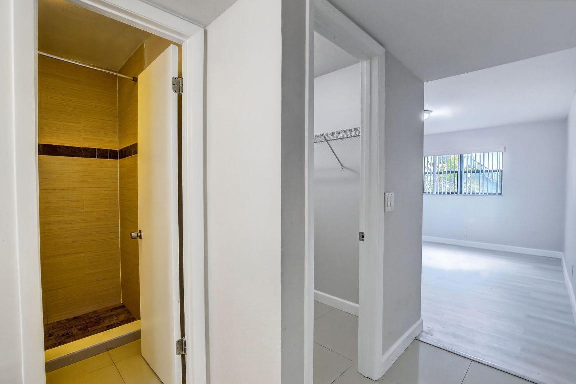 PRESERVE AT AVERY LAKES - Residential