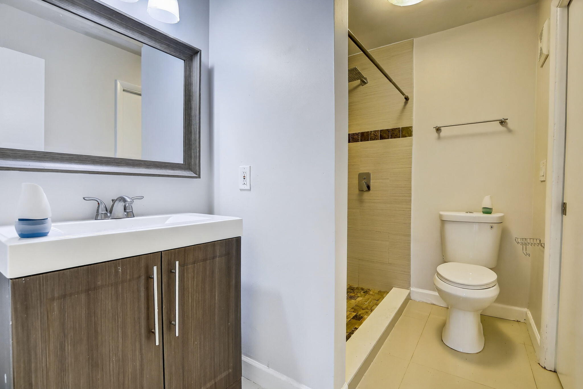 PRESERVE AT AVERY LAKES - Residential