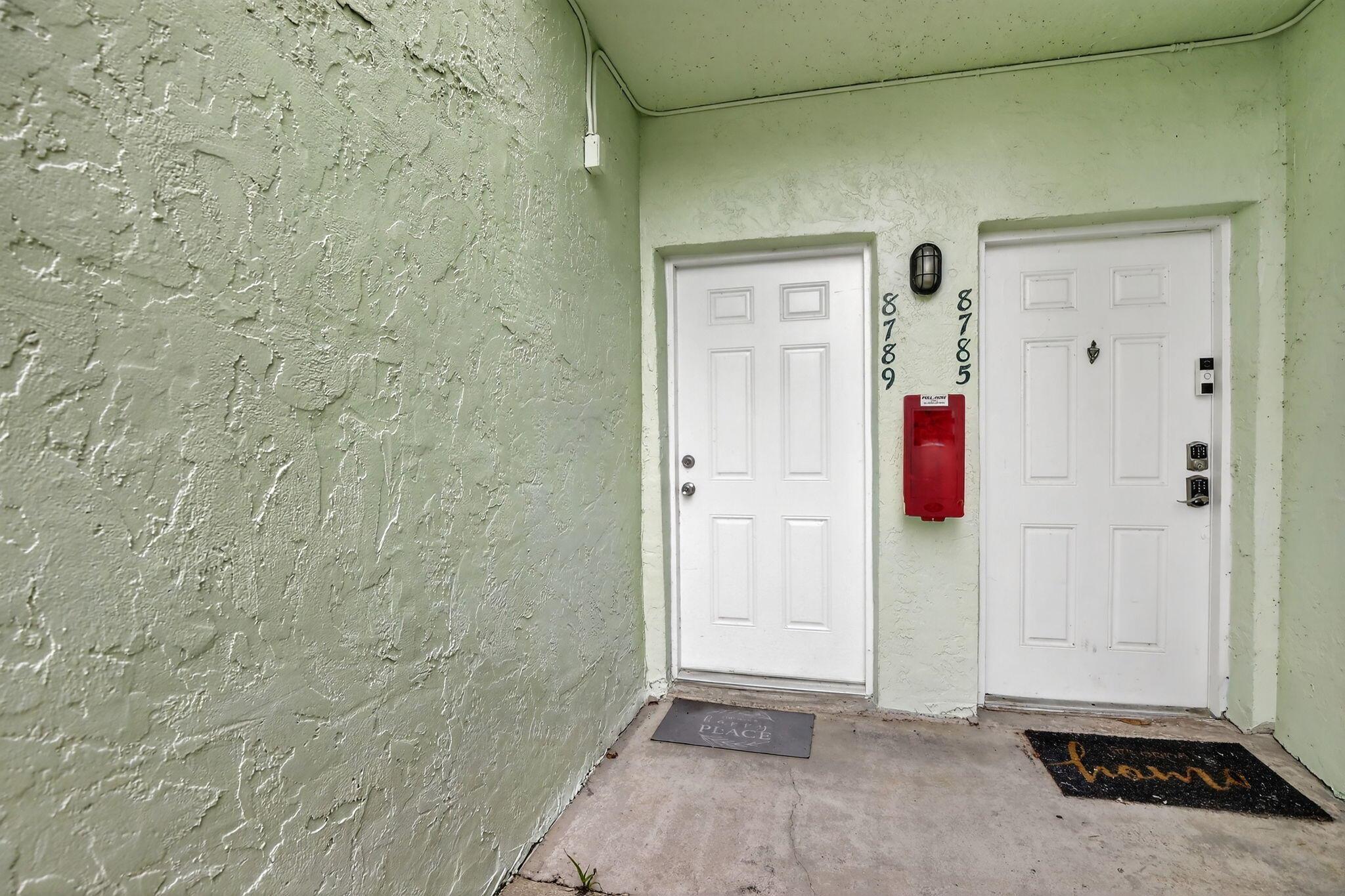 View photos, virtual tours, details... 8789 NW 39 Street 8789
