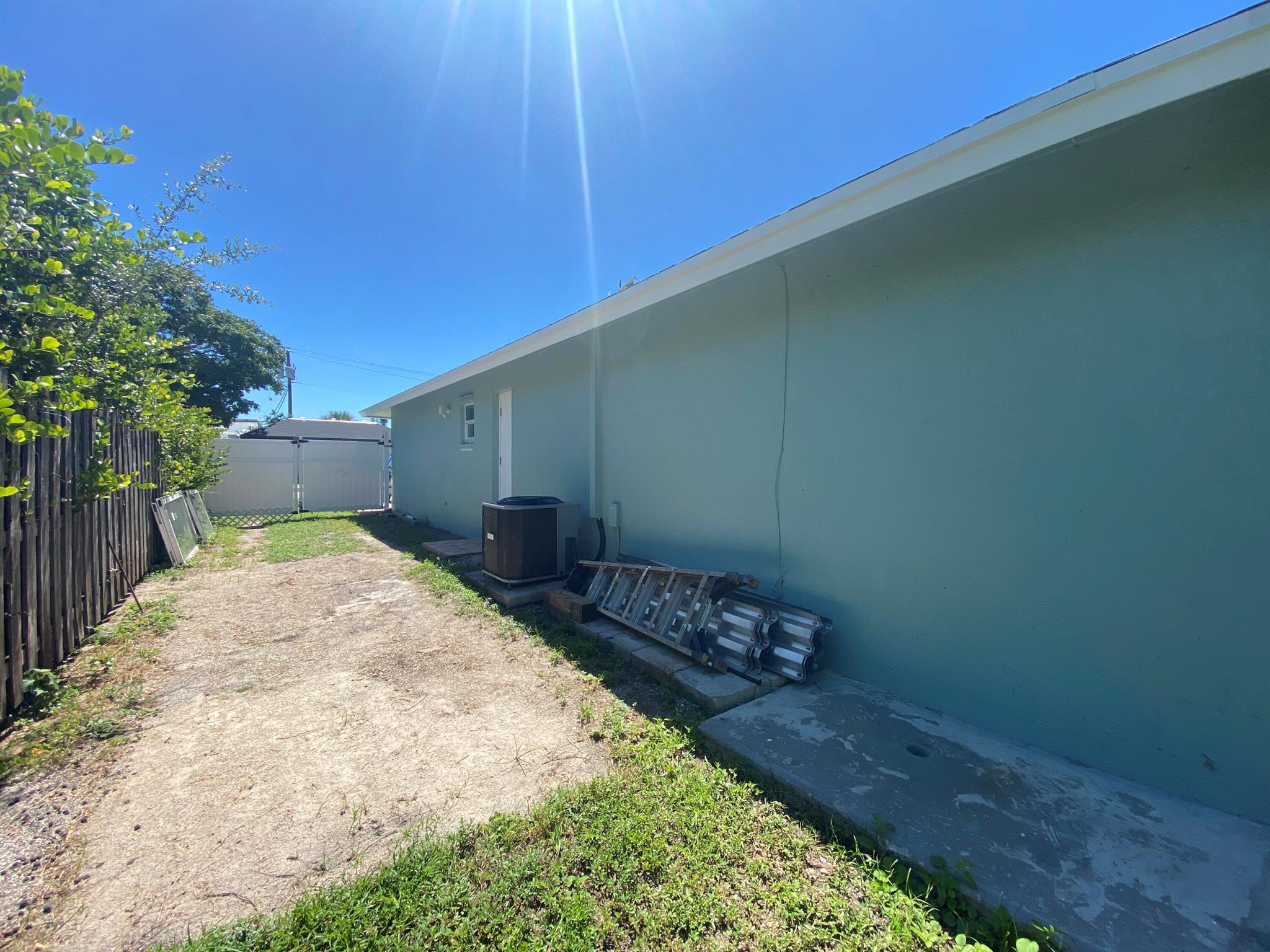 LAKE ECHO - Residential