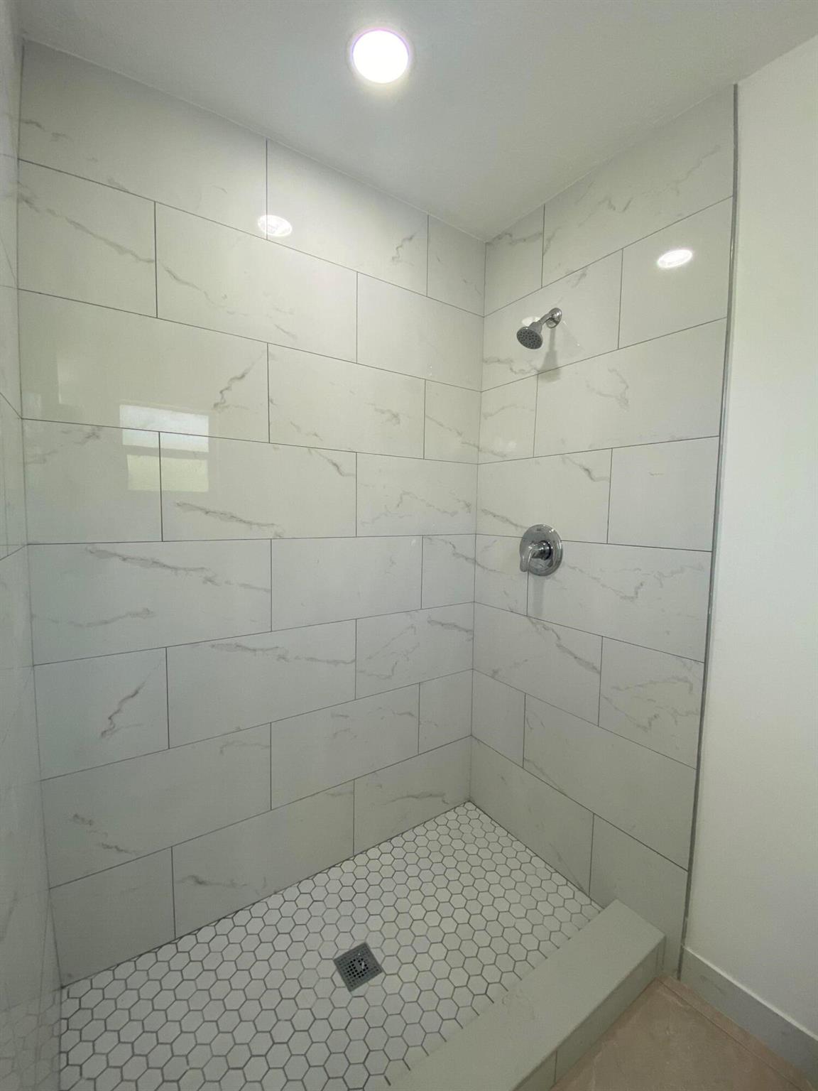 LAKE ECHO - Residential