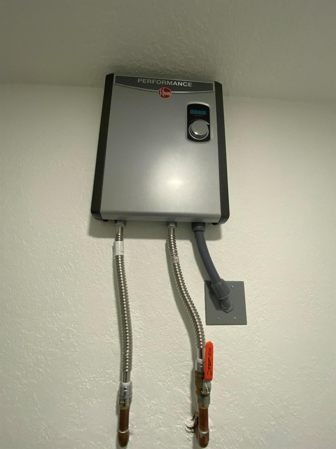 LAKE ECHO - Residential