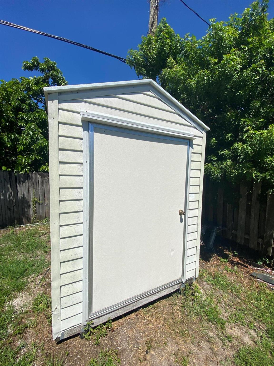 LAKE ECHO - Residential