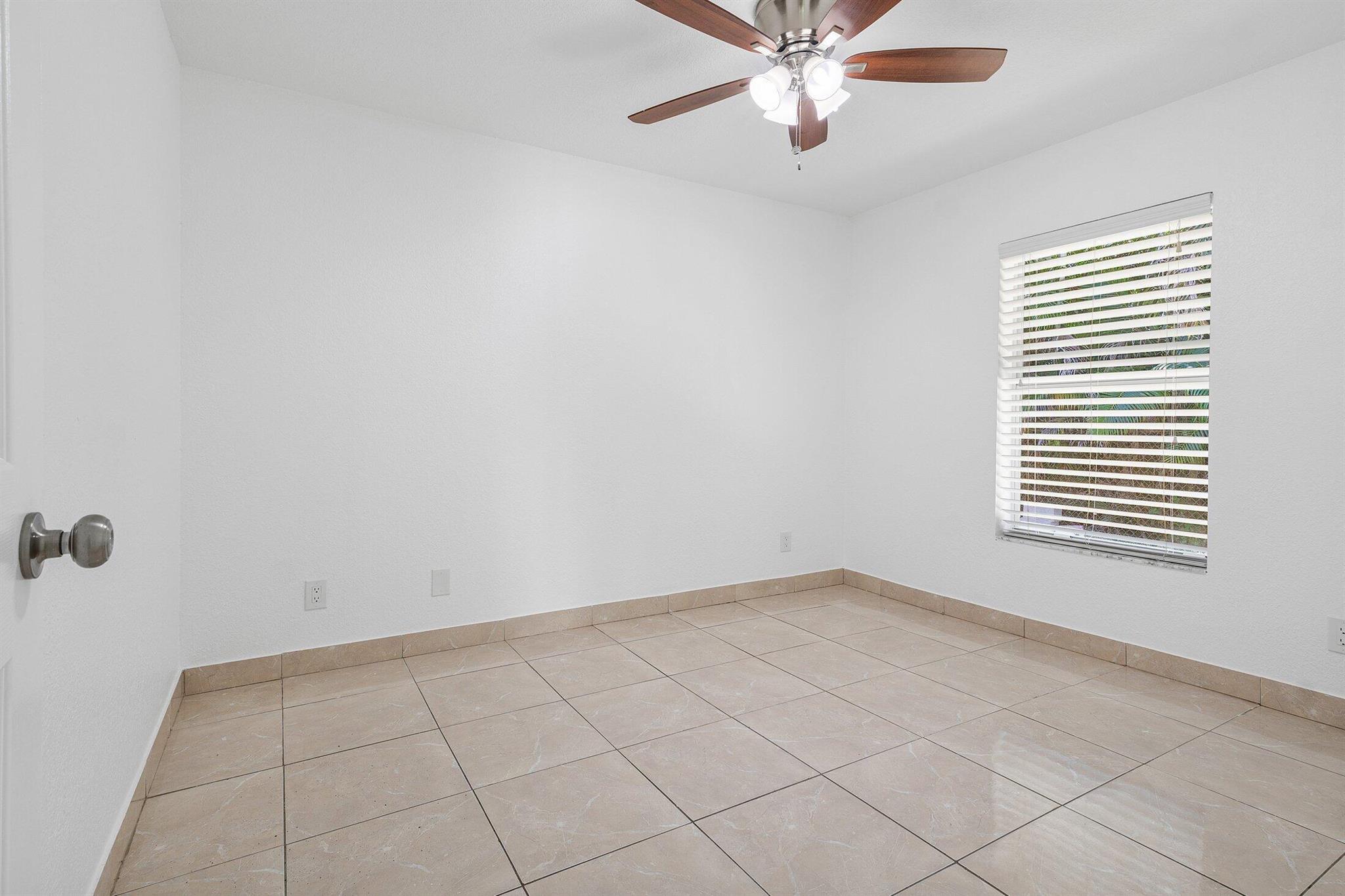 LAKE ECHO - Residential