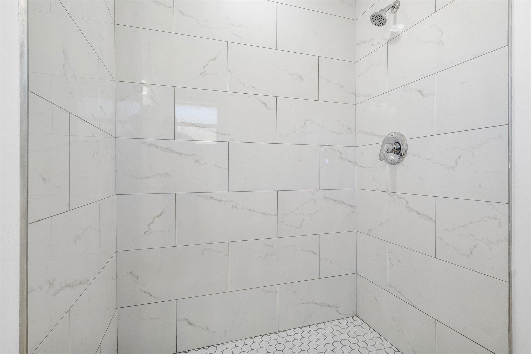 LAKE ECHO - Residential