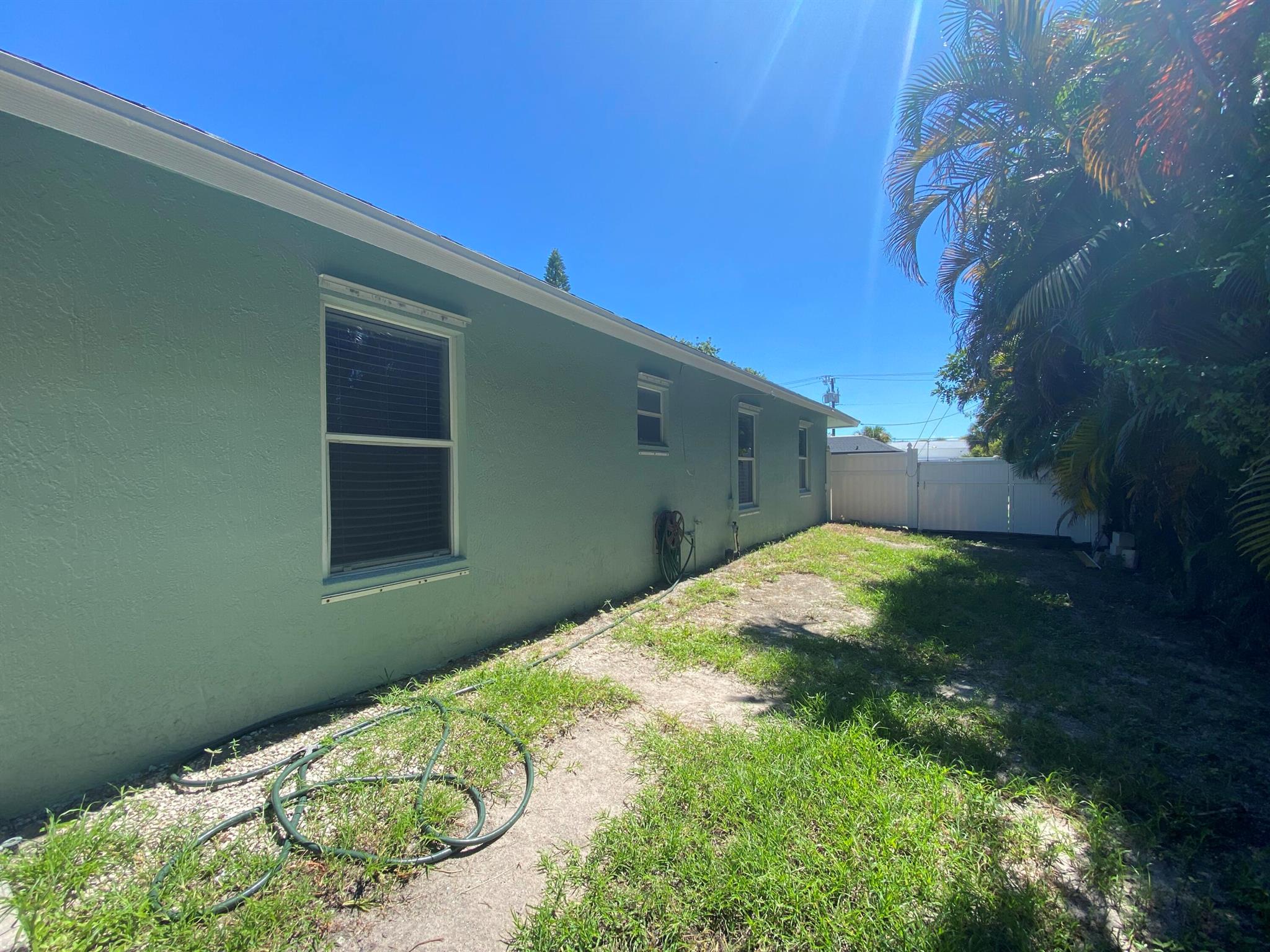 LAKE ECHO - Residential