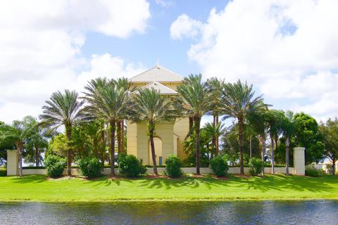 A home in Port St Lucie