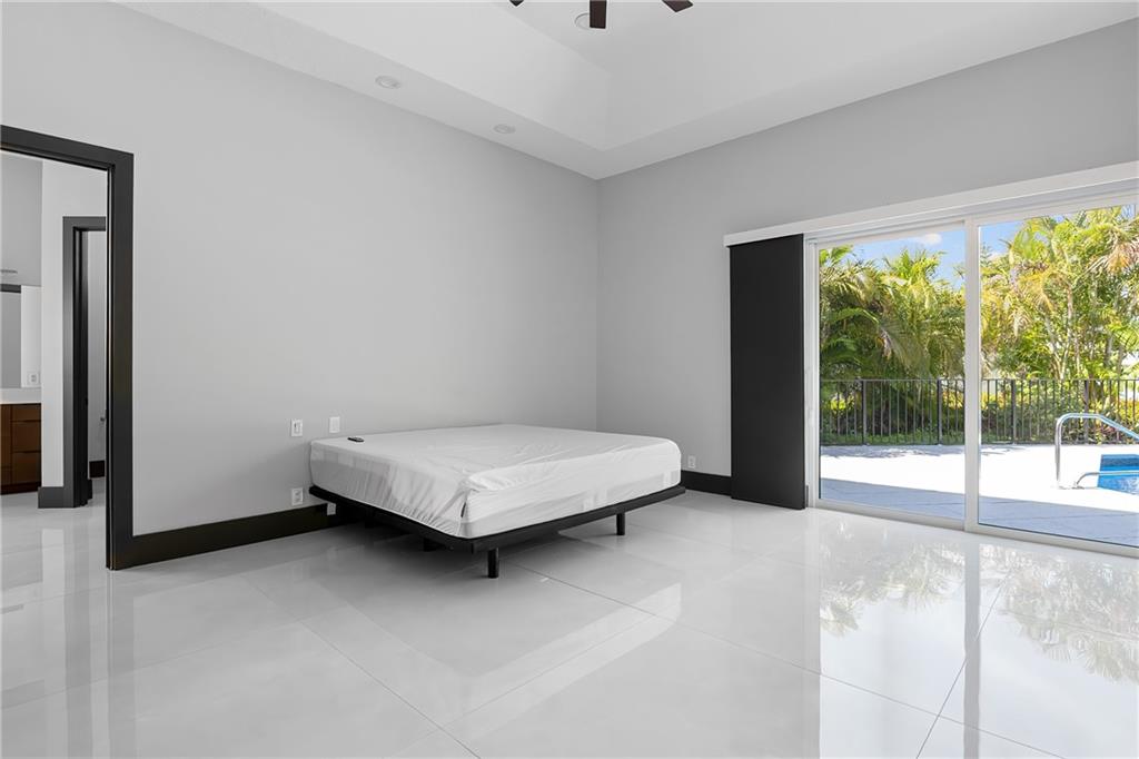 Royal Oak Landing Sec 03 - Residential Lease