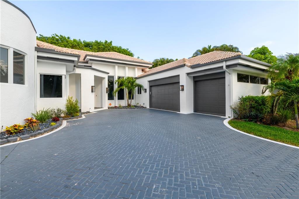 Royal Oak Landing Sec 03 - Residential Lease