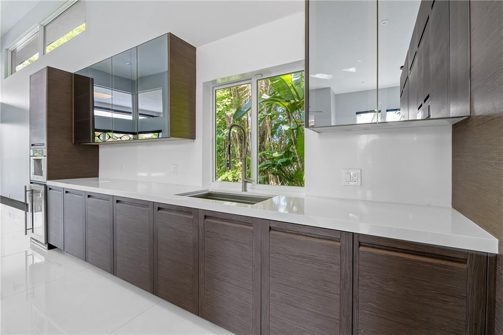 Royal Oak Landing Sec 03 - Residential Lease