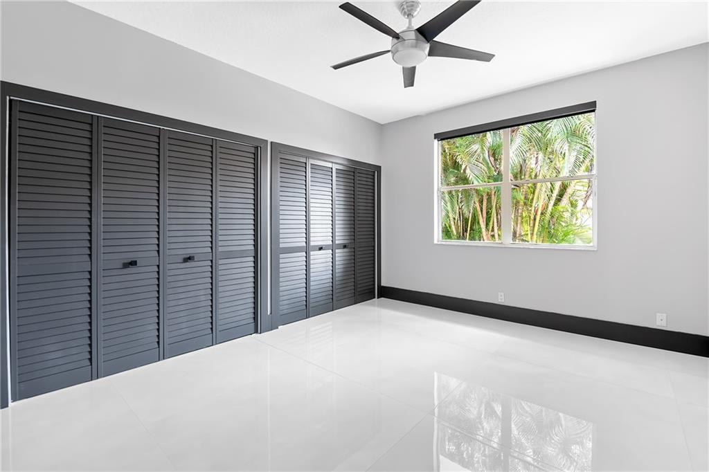 Royal Oak Landing Sec 03 - Residential Lease