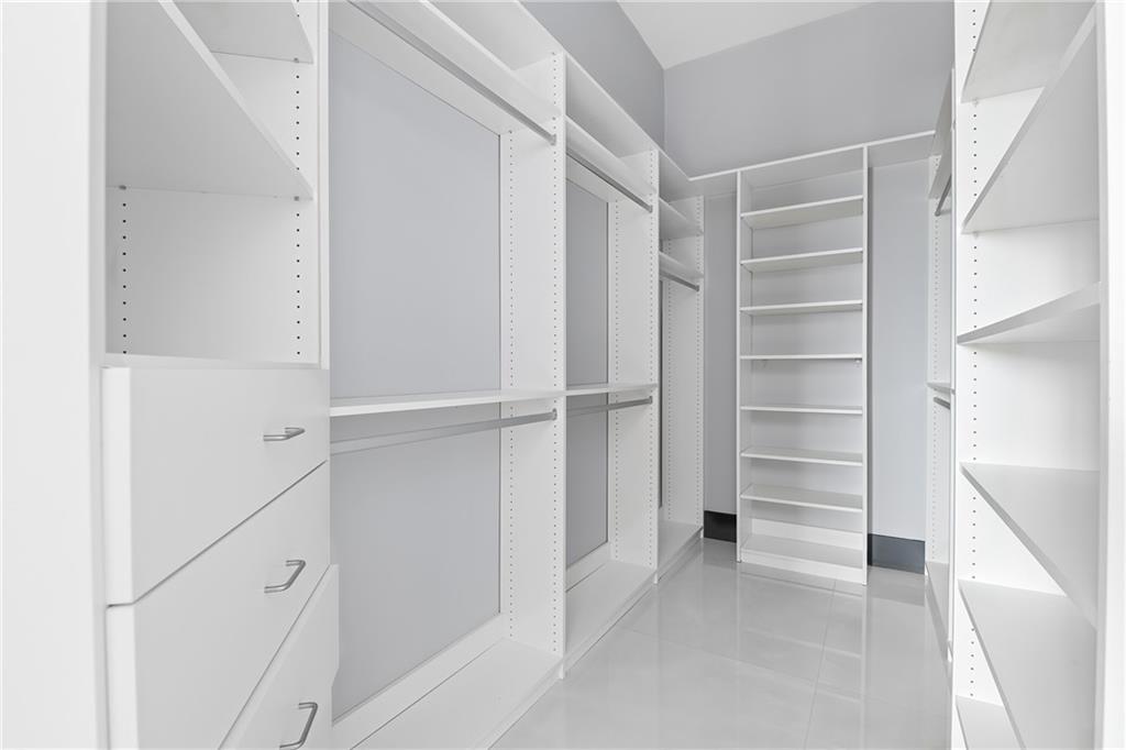 Royal Oak Landing Sec 03 - Residential Lease