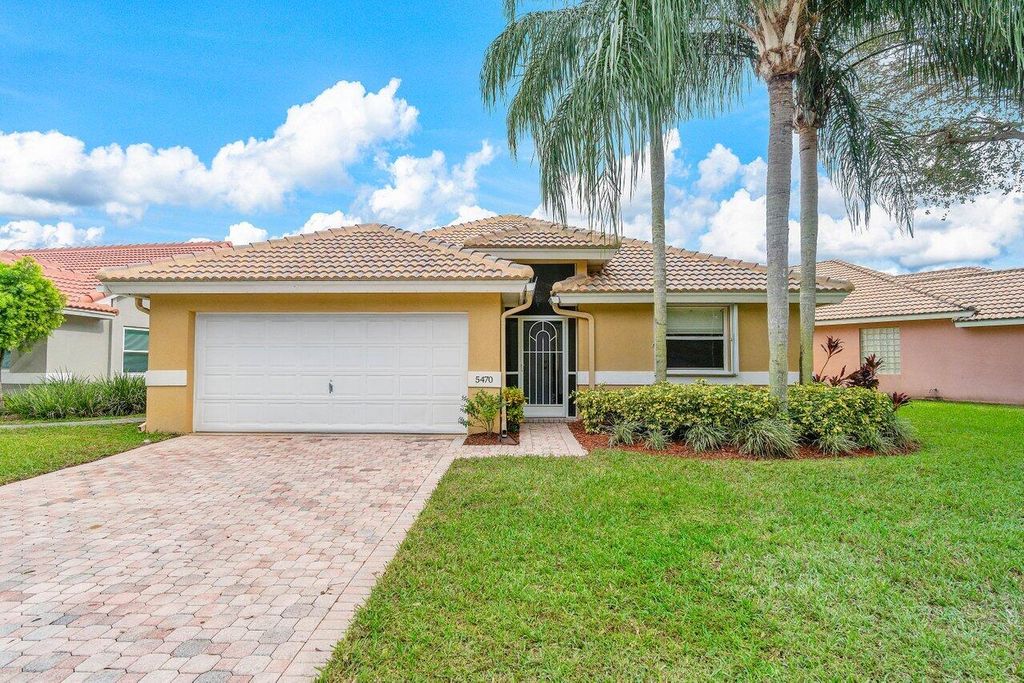 Photo of 5470 Grande Palm Circle, Delray Beach, FL 33484 (MLS # R10941227)