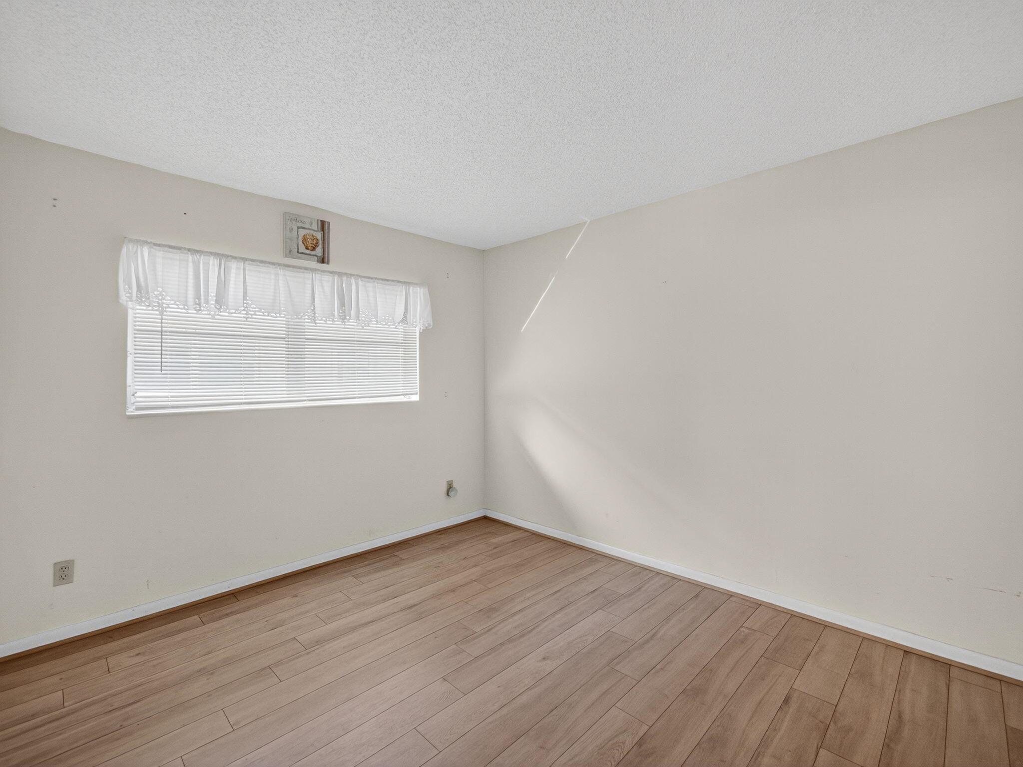 Little Club - Residential