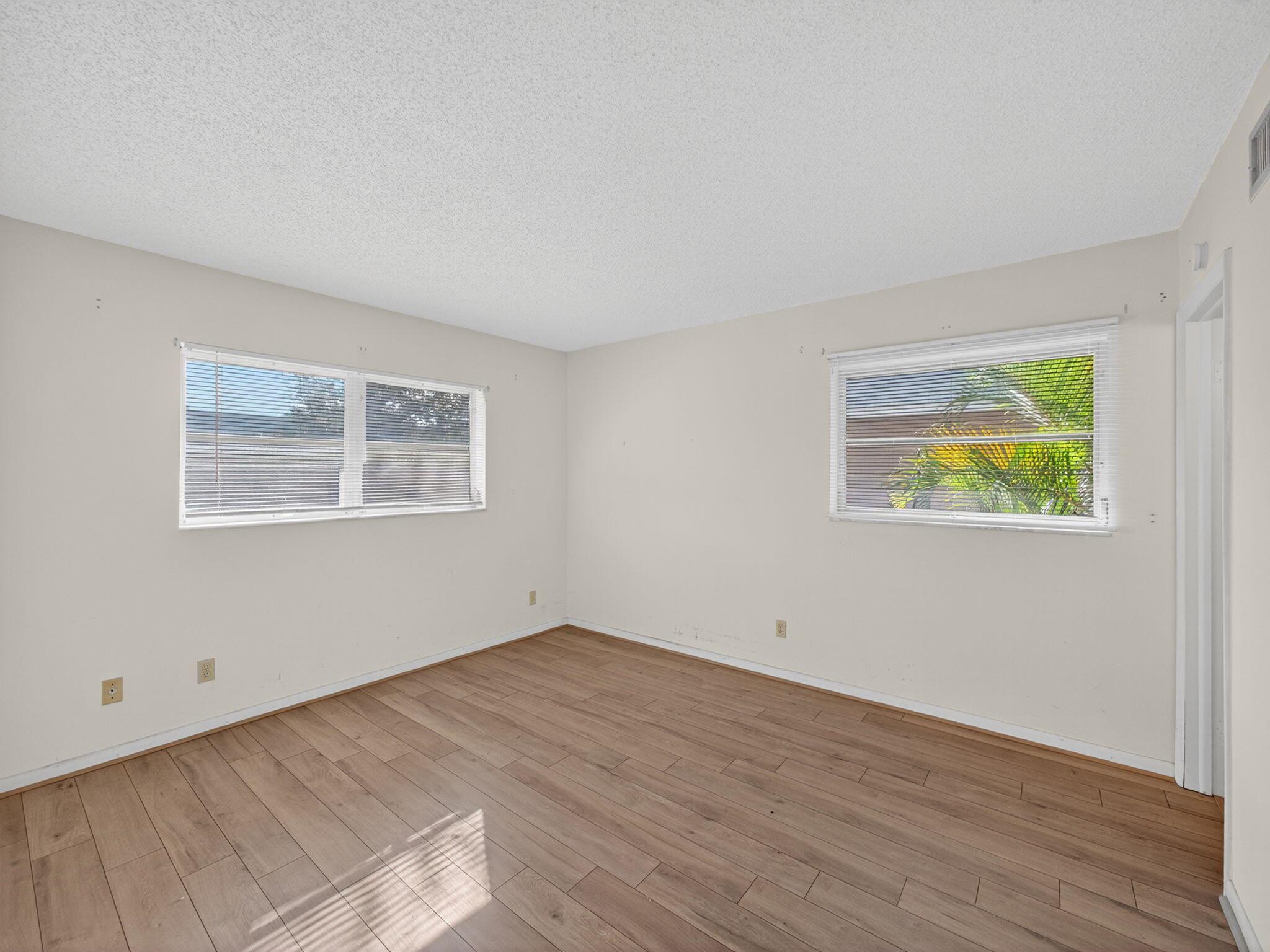 Little Club - Residential