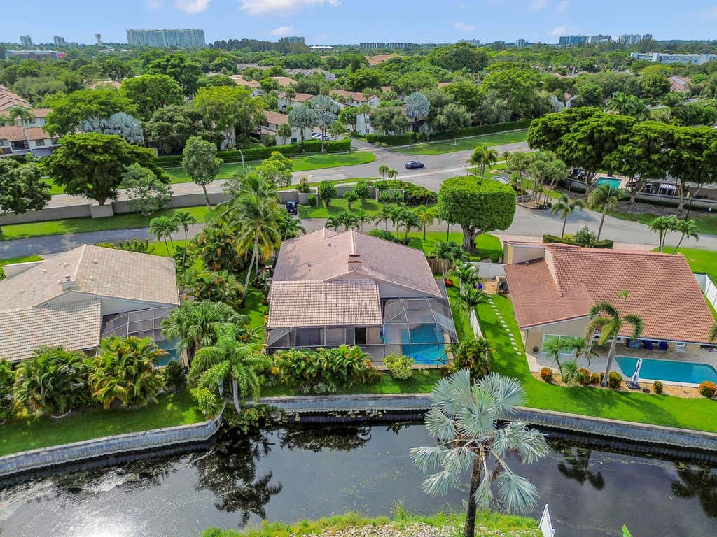Photo of 7131 NW 3rd Avenue, Boca Raton, FL 33487 (MLS # B26060539)