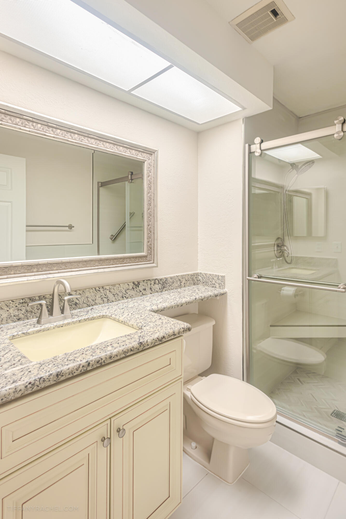 LA PAZ AT BOCA POINTE PHASES I & II - Residential Lease