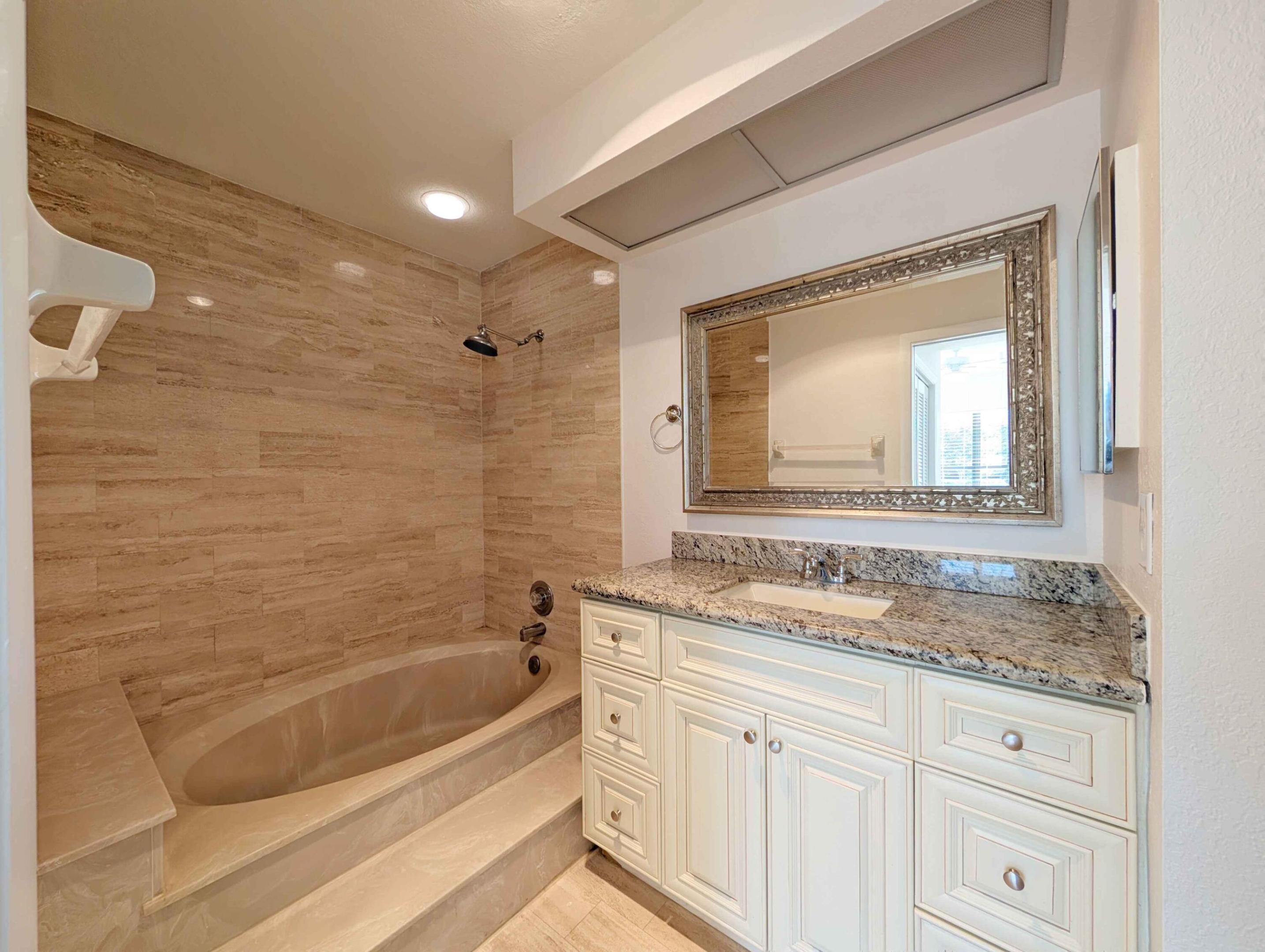 LA PAZ AT BOCA POINTE PHASES I & II - Residential Lease