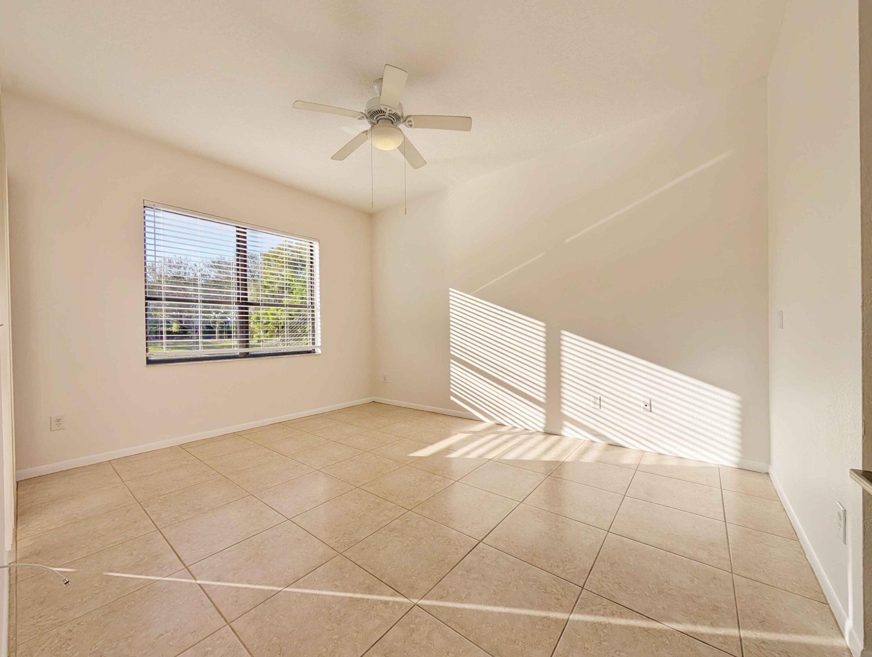 LA PAZ AT BOCA POINTE PHASES I & II - Residential Lease