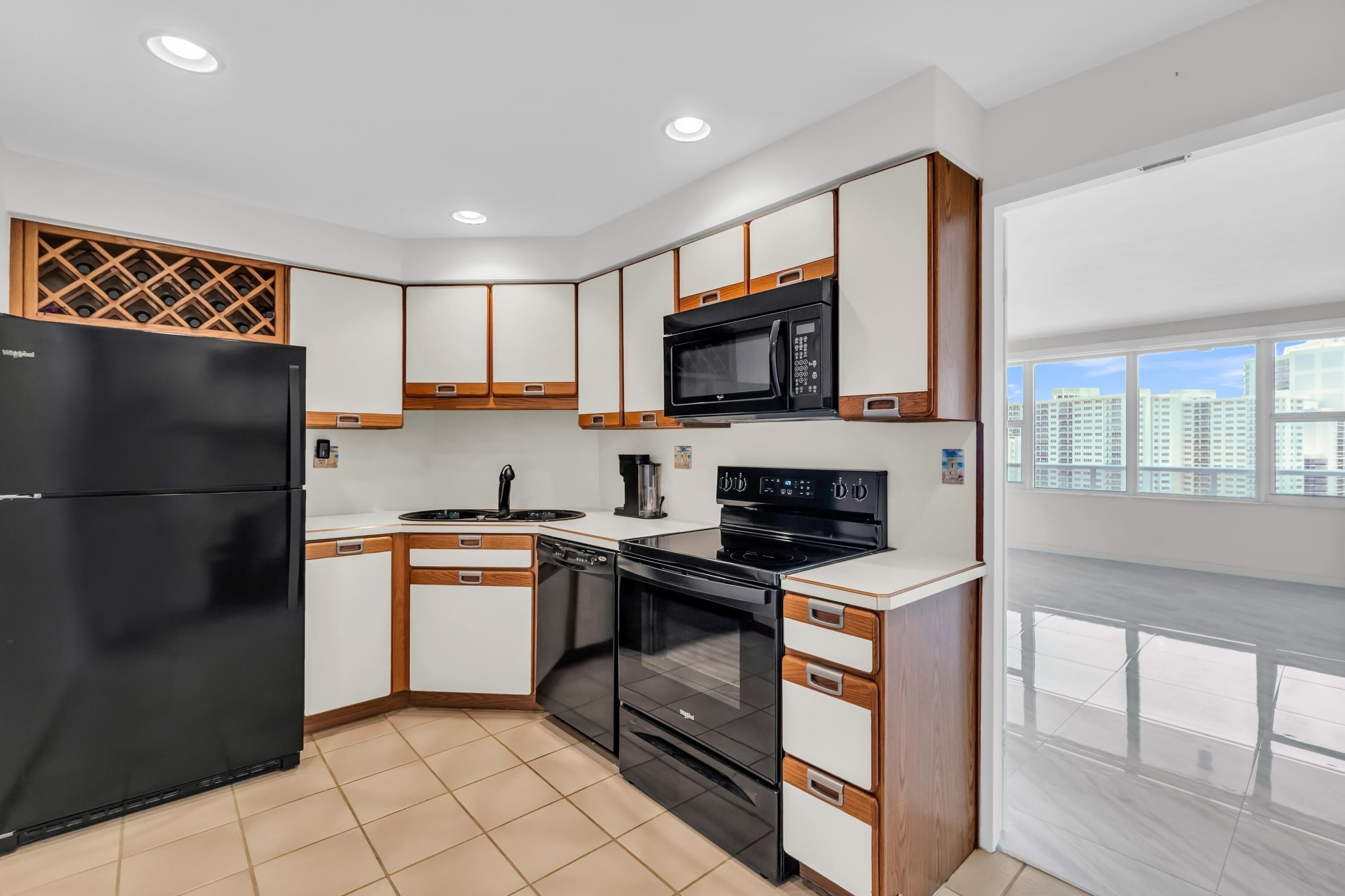 CORAL RIDGE TOWERS EAST CO-OP - Residential