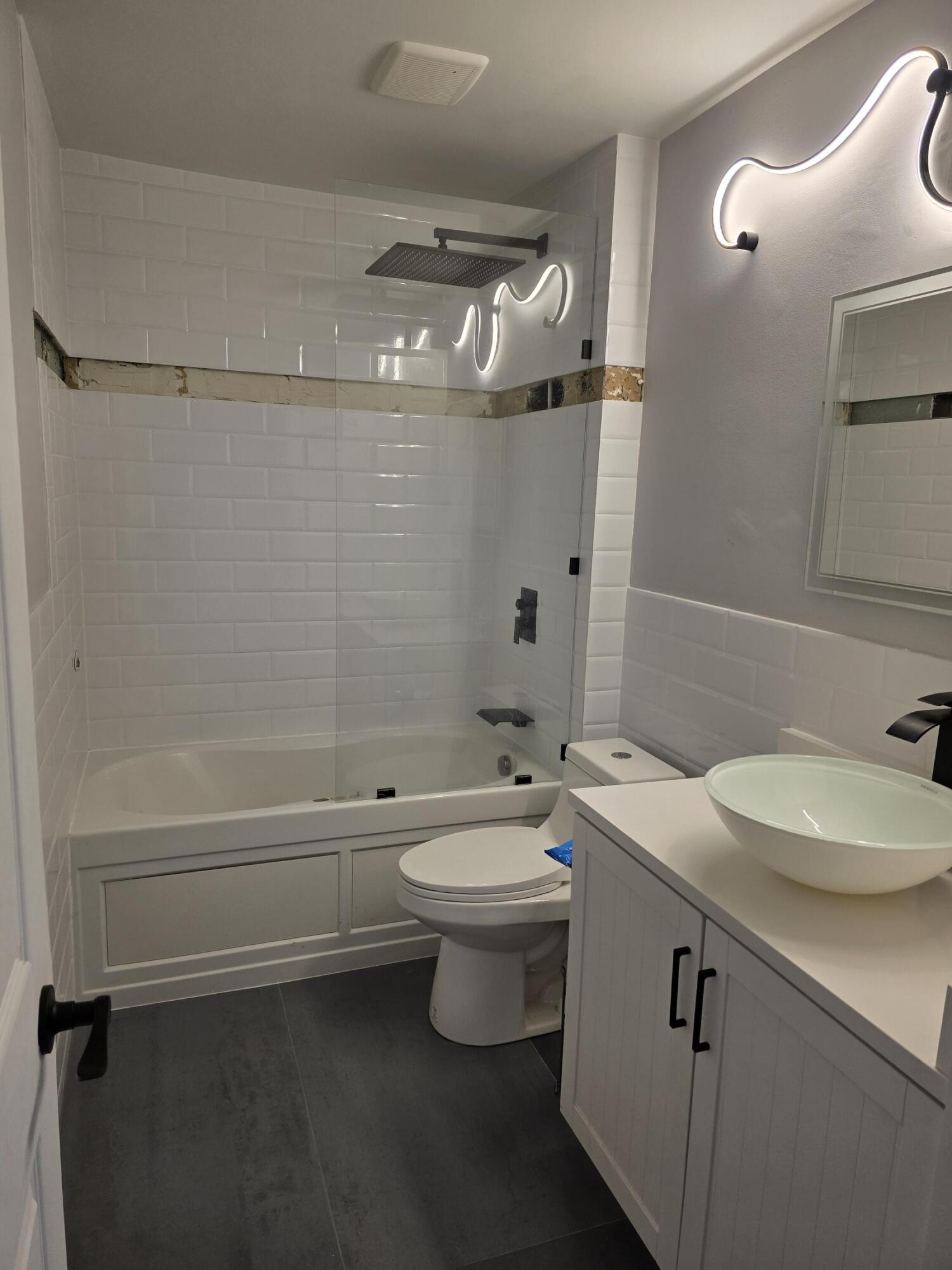 REGENCY LAKES AT COCONUT CREEK - Residential