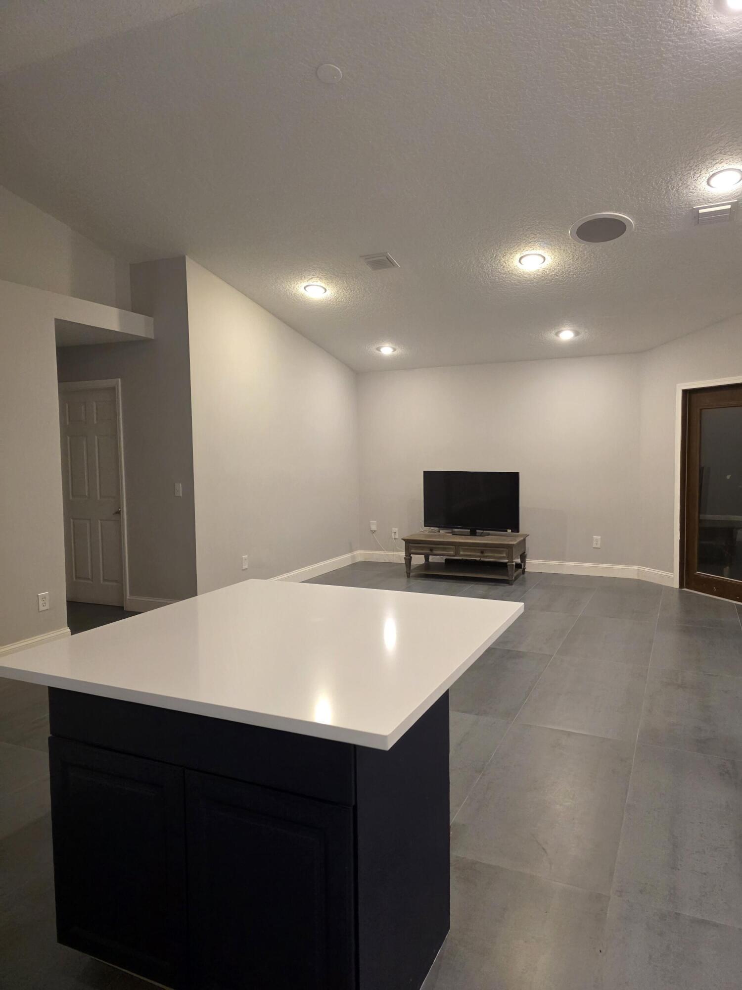 5852 Eagle Cay Terrace