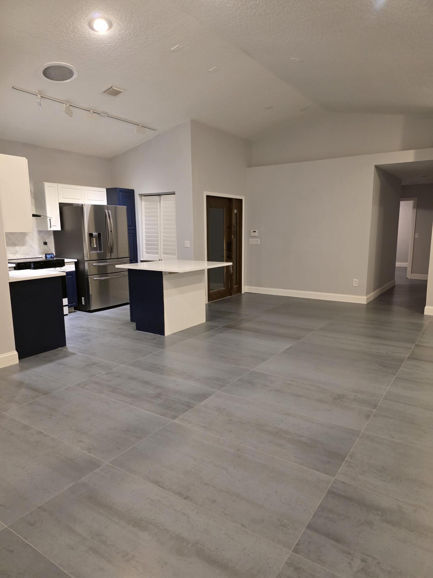 5852 Eagle Cay Terrace