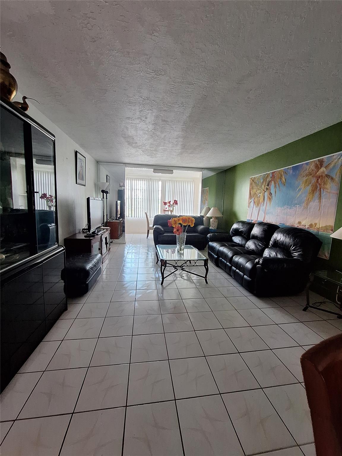 Somerset 1 Condo - Residential Lease