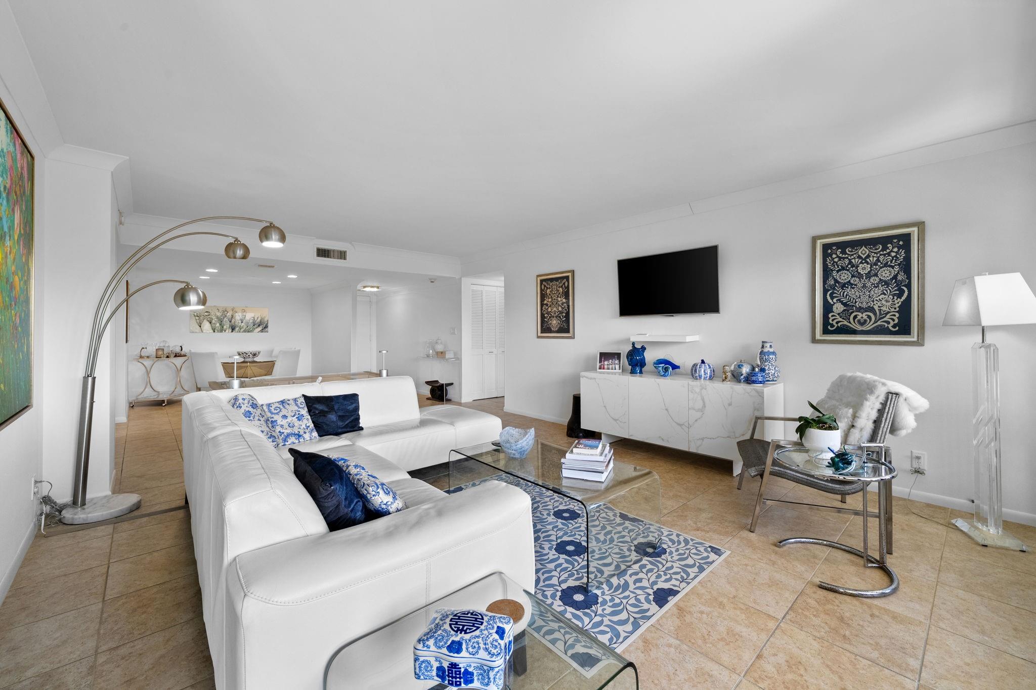 SEA RANCH CLUB - Residential