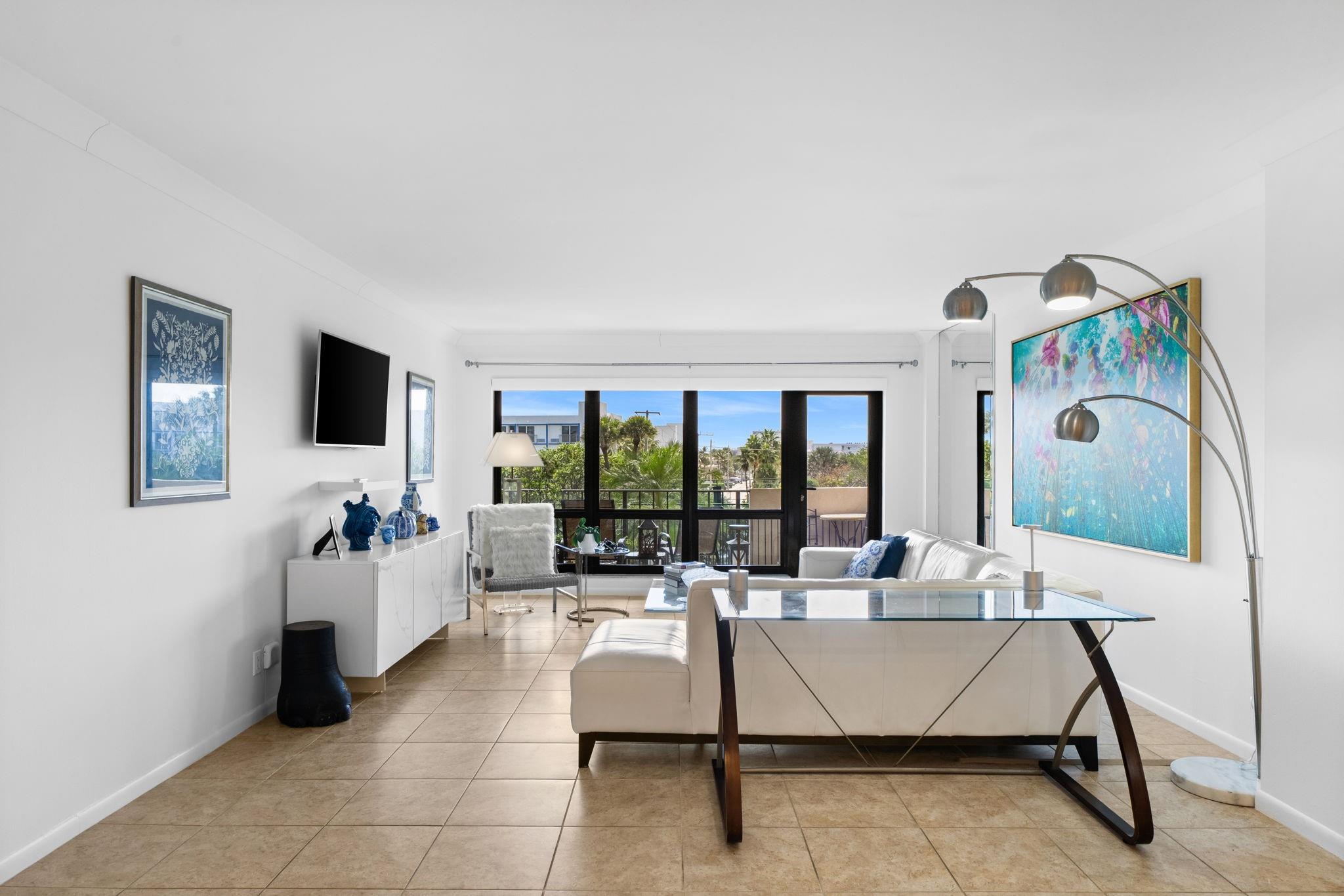 SEA RANCH CLUB - Residential