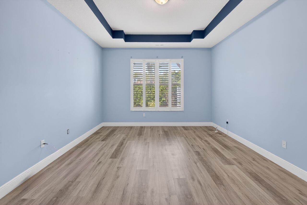 CORAL LAKES 12 - Residential