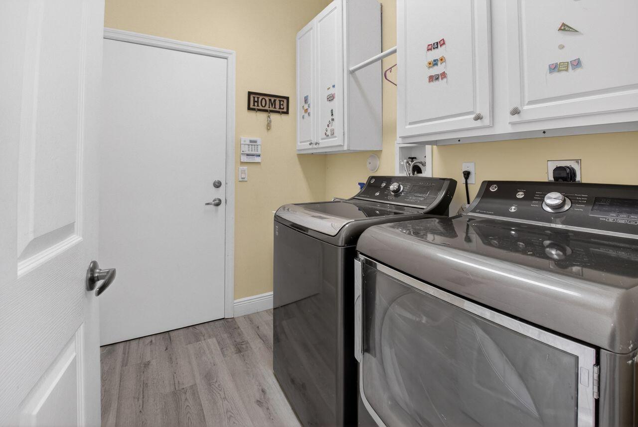 CORAL LAKES 12 - Residential