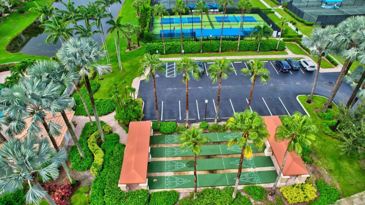 CORAL LAKES 12 - Residential