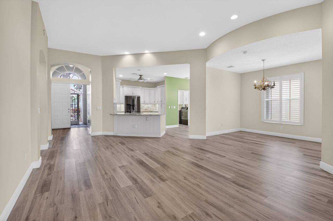 CORAL LAKES 12 - Residential