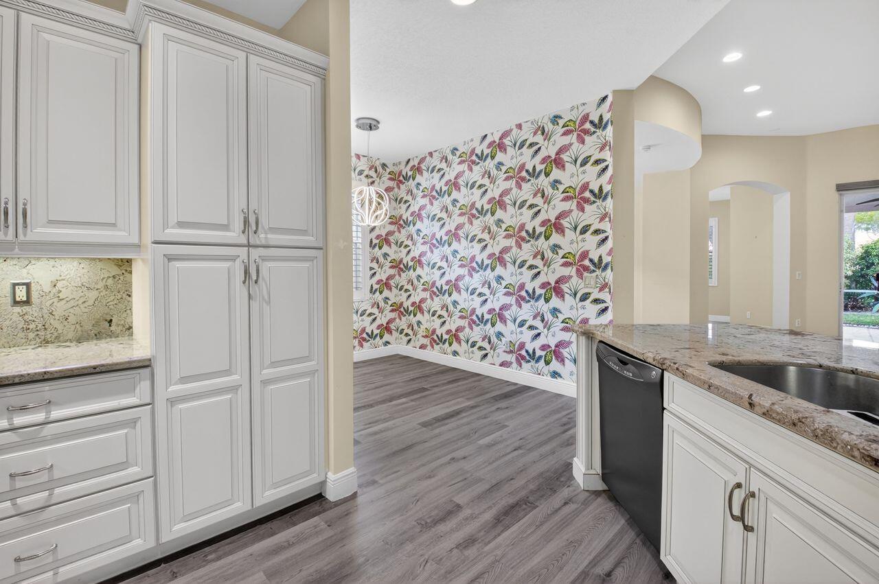 CORAL LAKES 12 - Residential