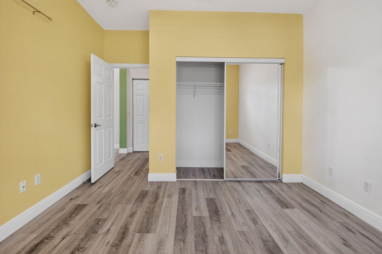 CORAL LAKES 12 - Residential