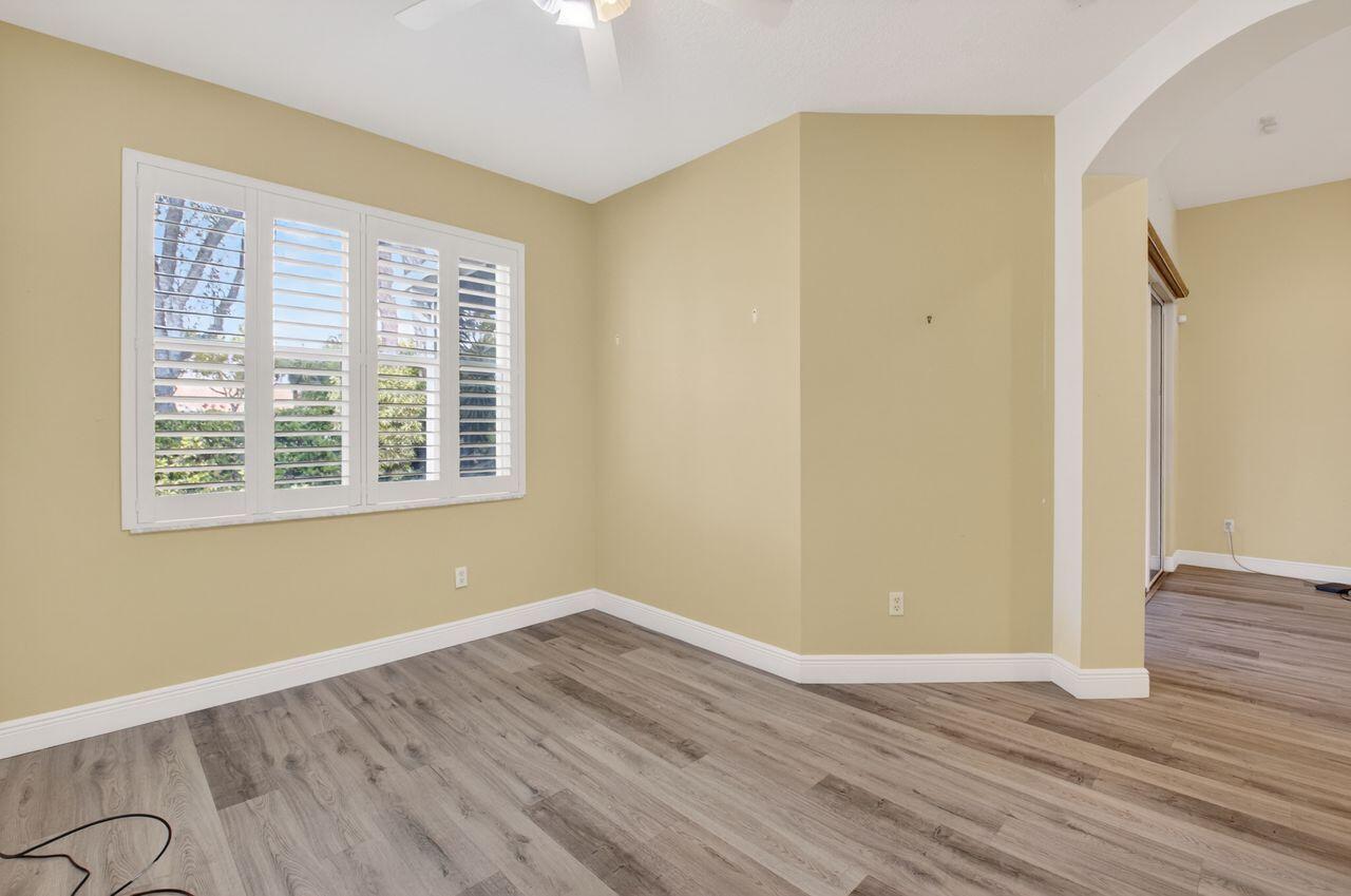 CORAL LAKES 12 - Residential