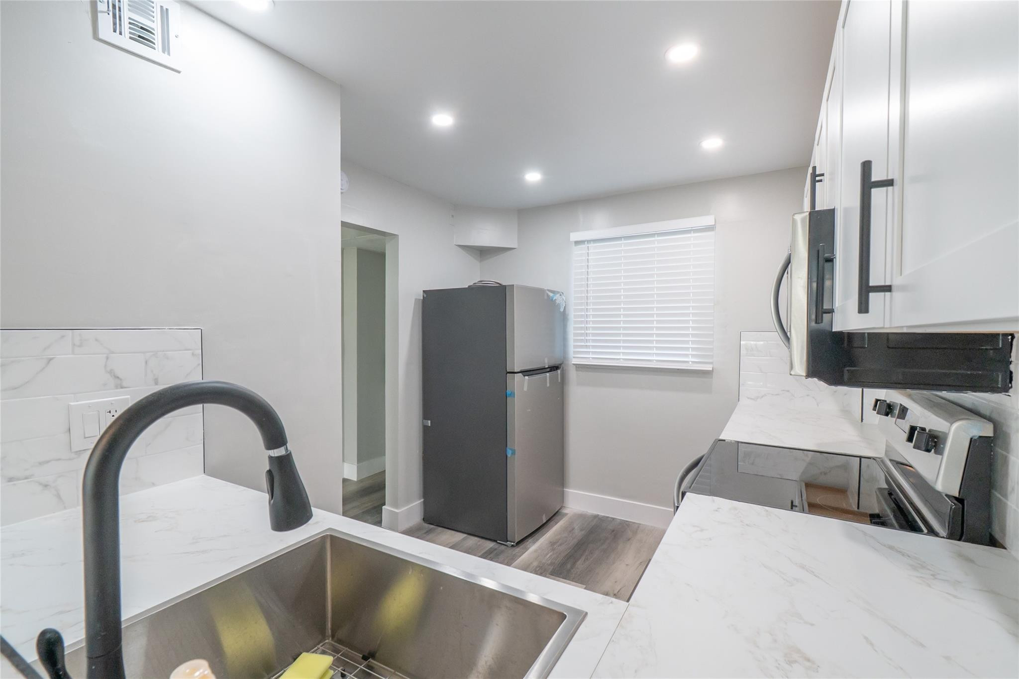 119 Royal Park Drive 4H