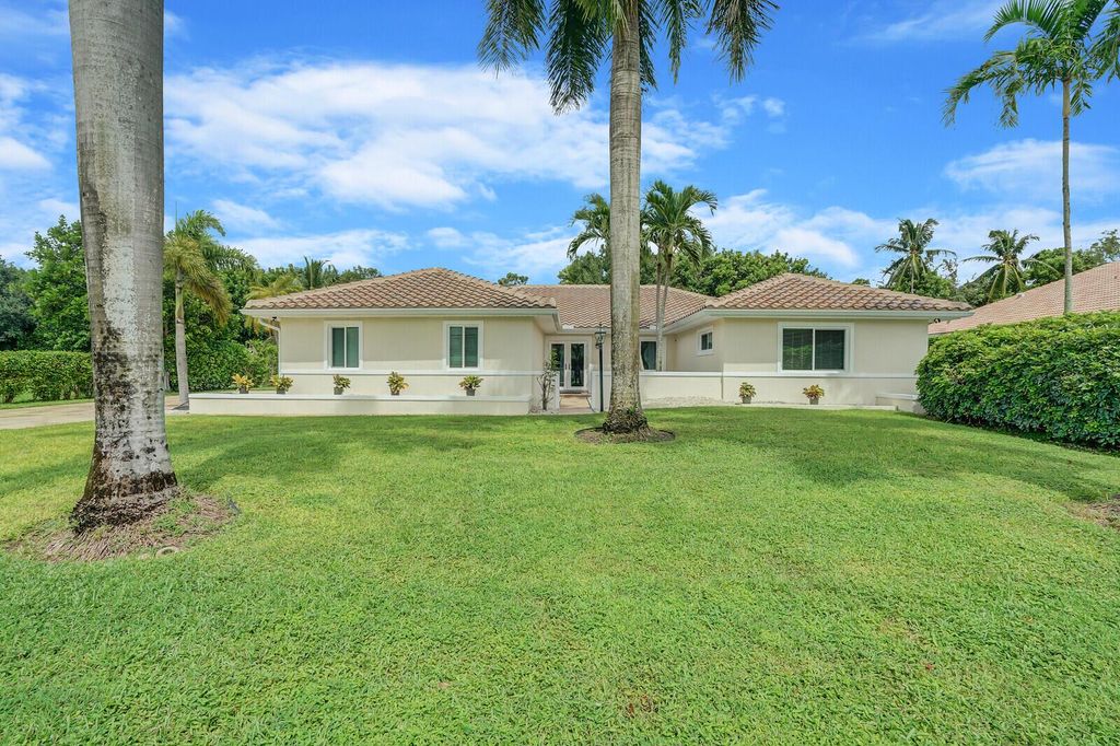 Photo of 4215 Gleneagles Drive, Boynton Beach, FL 33436 (MLS # R11025098)