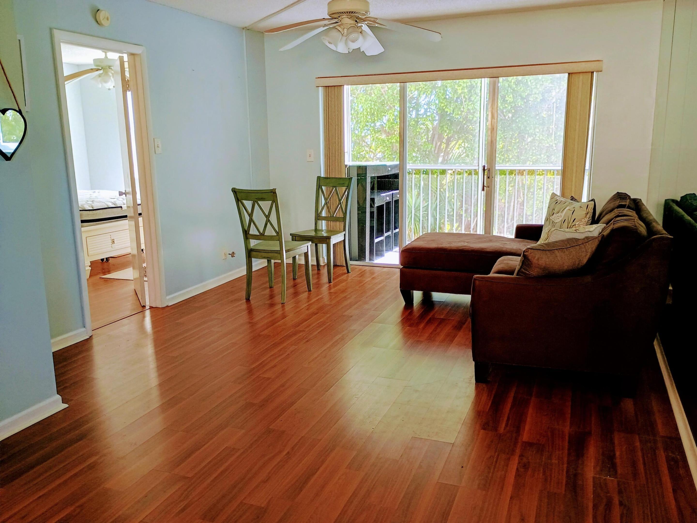 1810 New Palm Way 215
